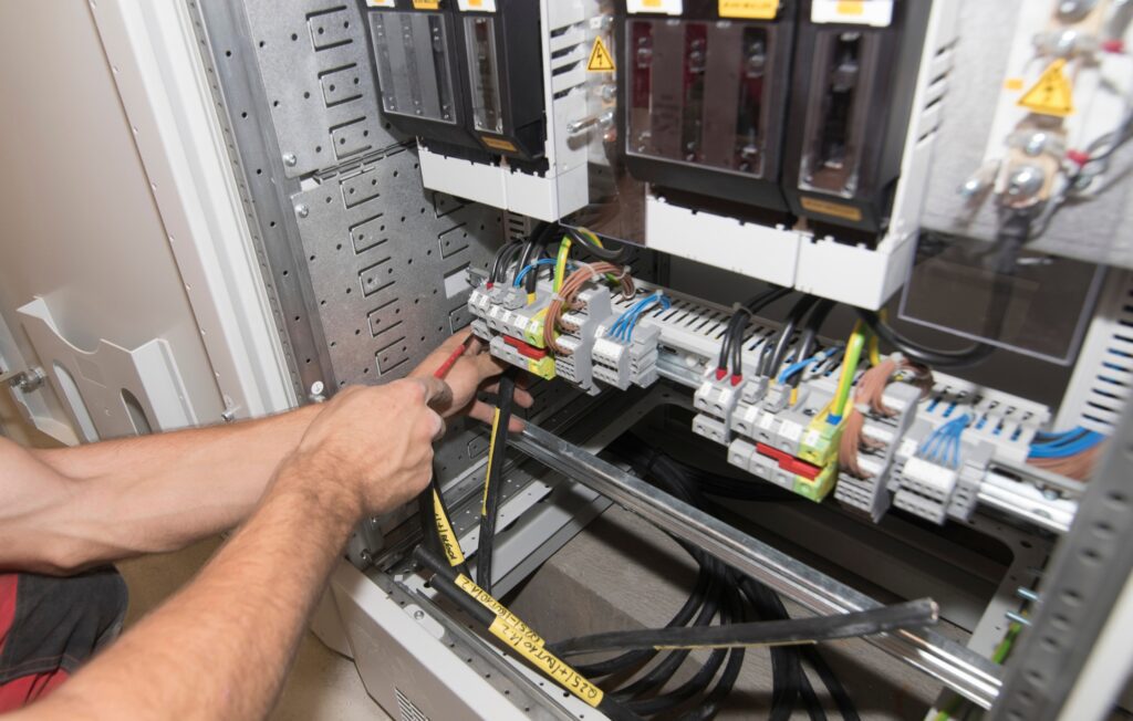 Top Electrical Contracting Company in Saudi Arabia – Powering Your Projects with BoldTarget